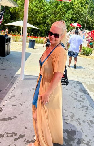 Sarah Irene Elmgren photo gallery thumbnail 26 of 168