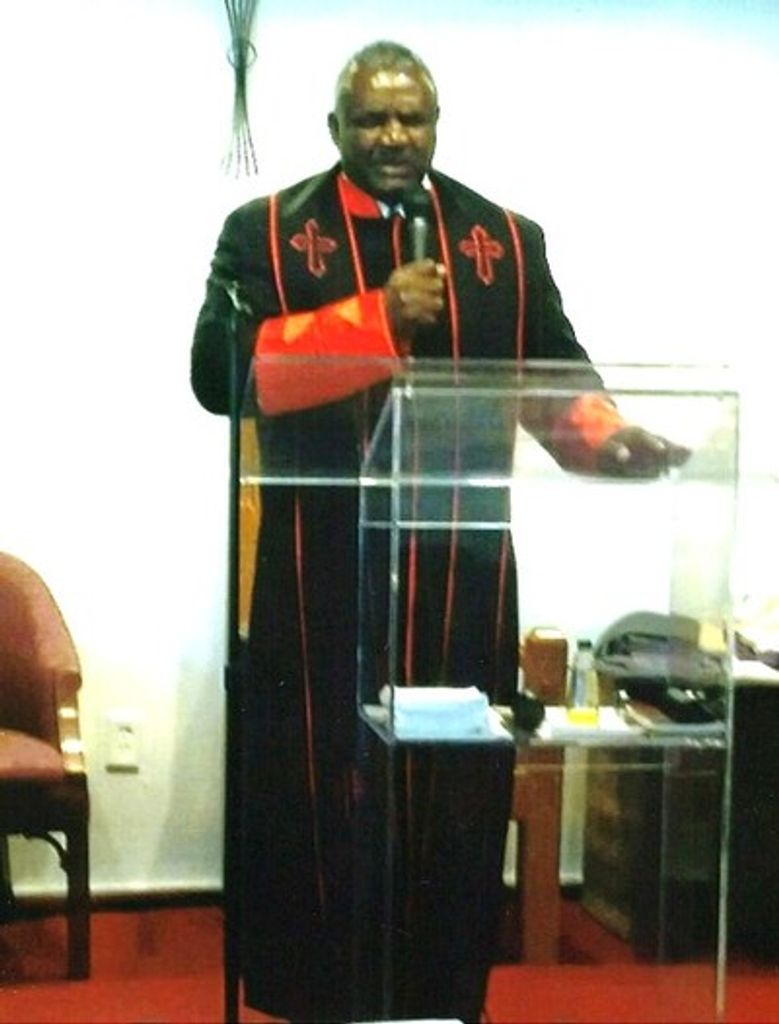 Bishop Louis Ezzard Copeland Profile Photo