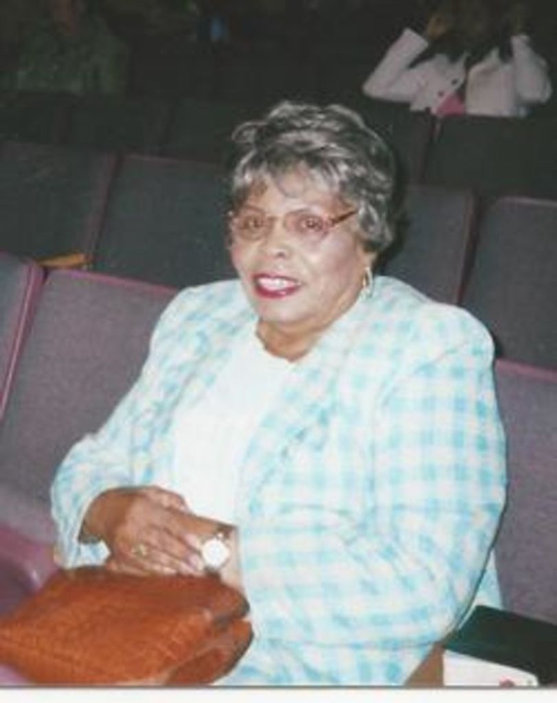 Vivian E Harper Profile Photo