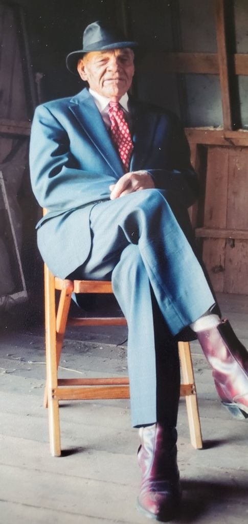 Paule Papez Profile Photo