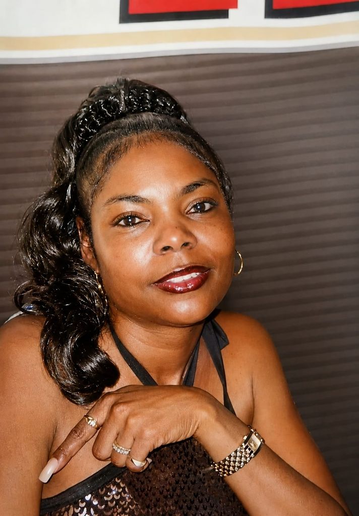 Ms. Pauline Adams Profile Photo