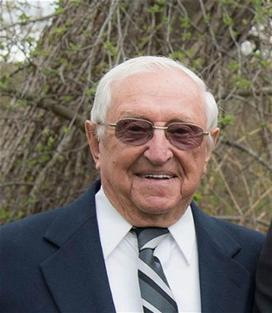 Raymond E. Lavertue