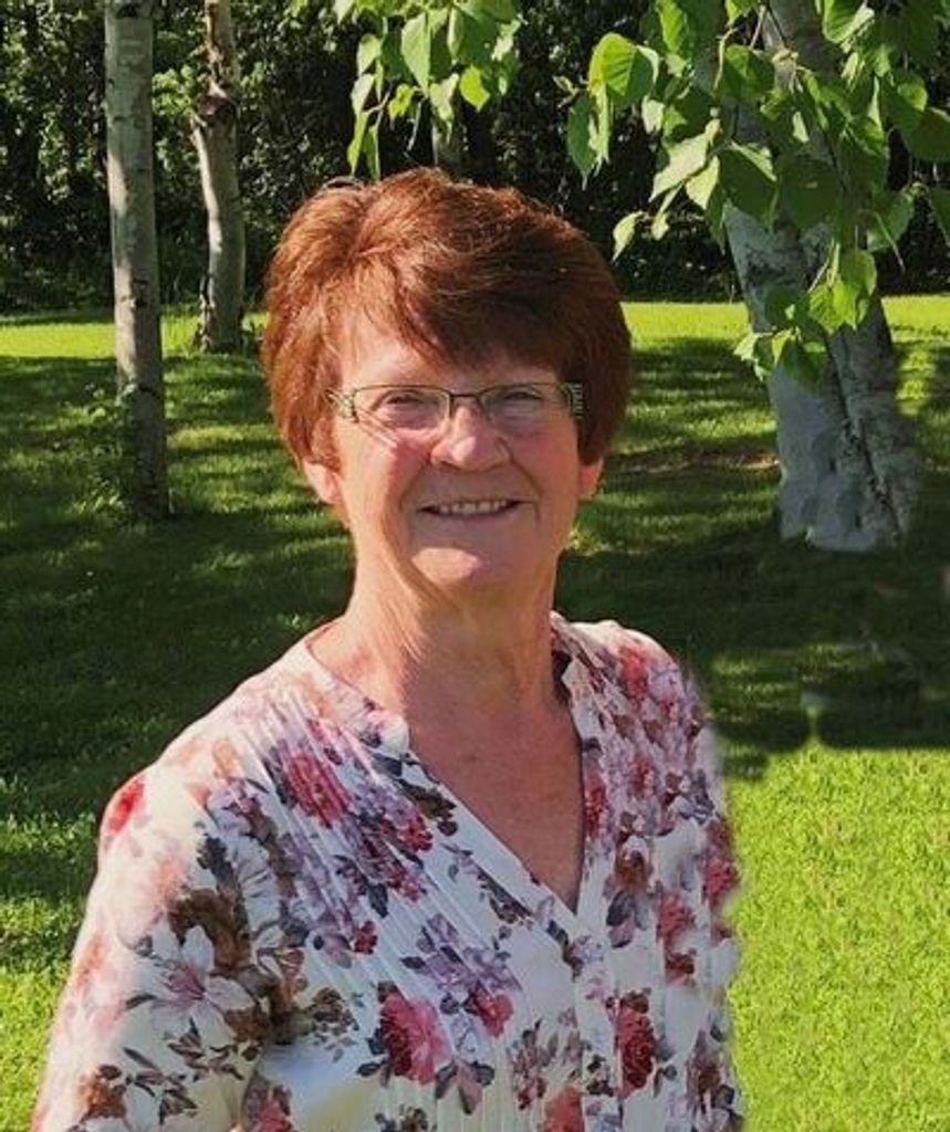 Nicole Marie Desrosiers Profile Photo