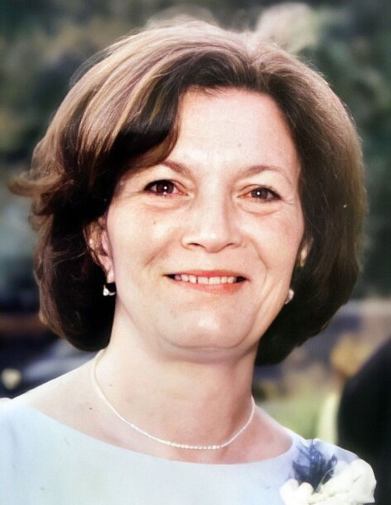 Linda M. (Noury)  Moschetto