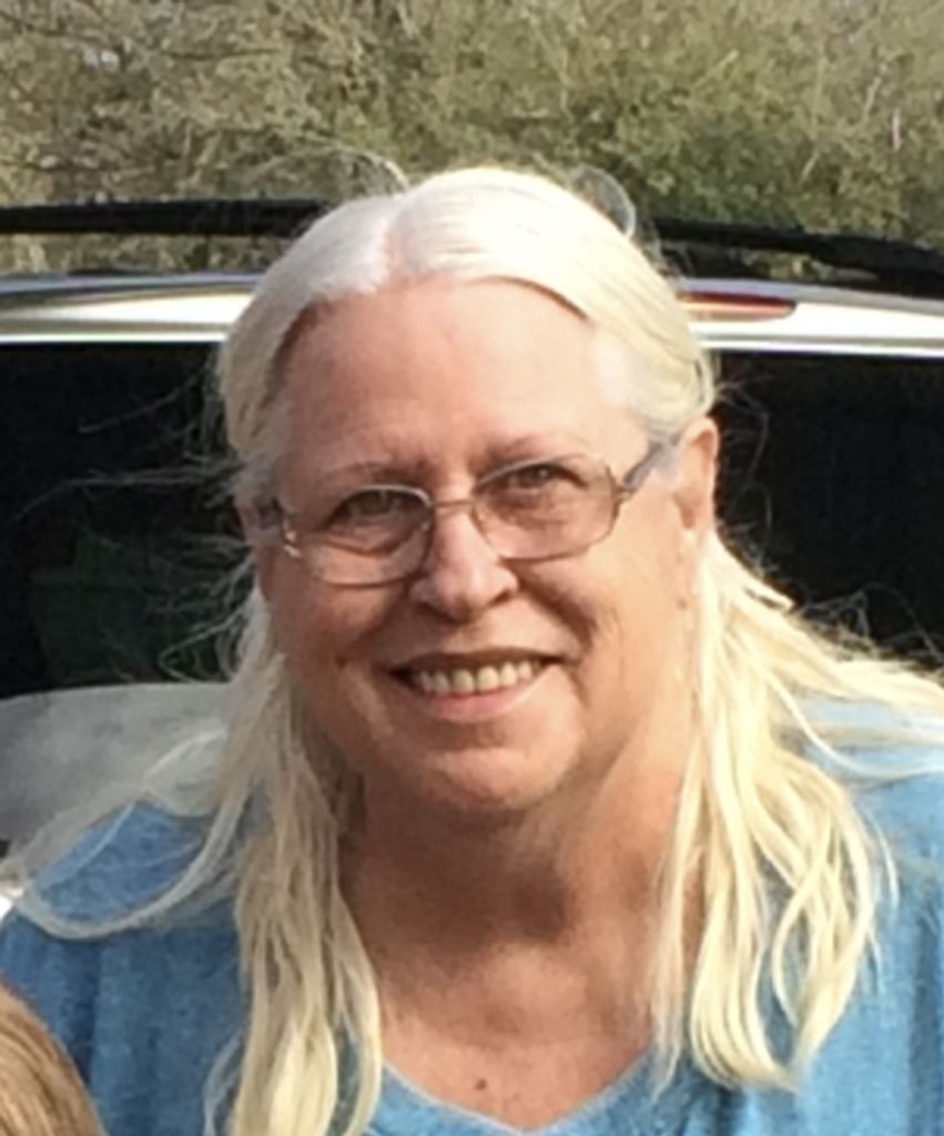 Freitag, Sundie Paulette