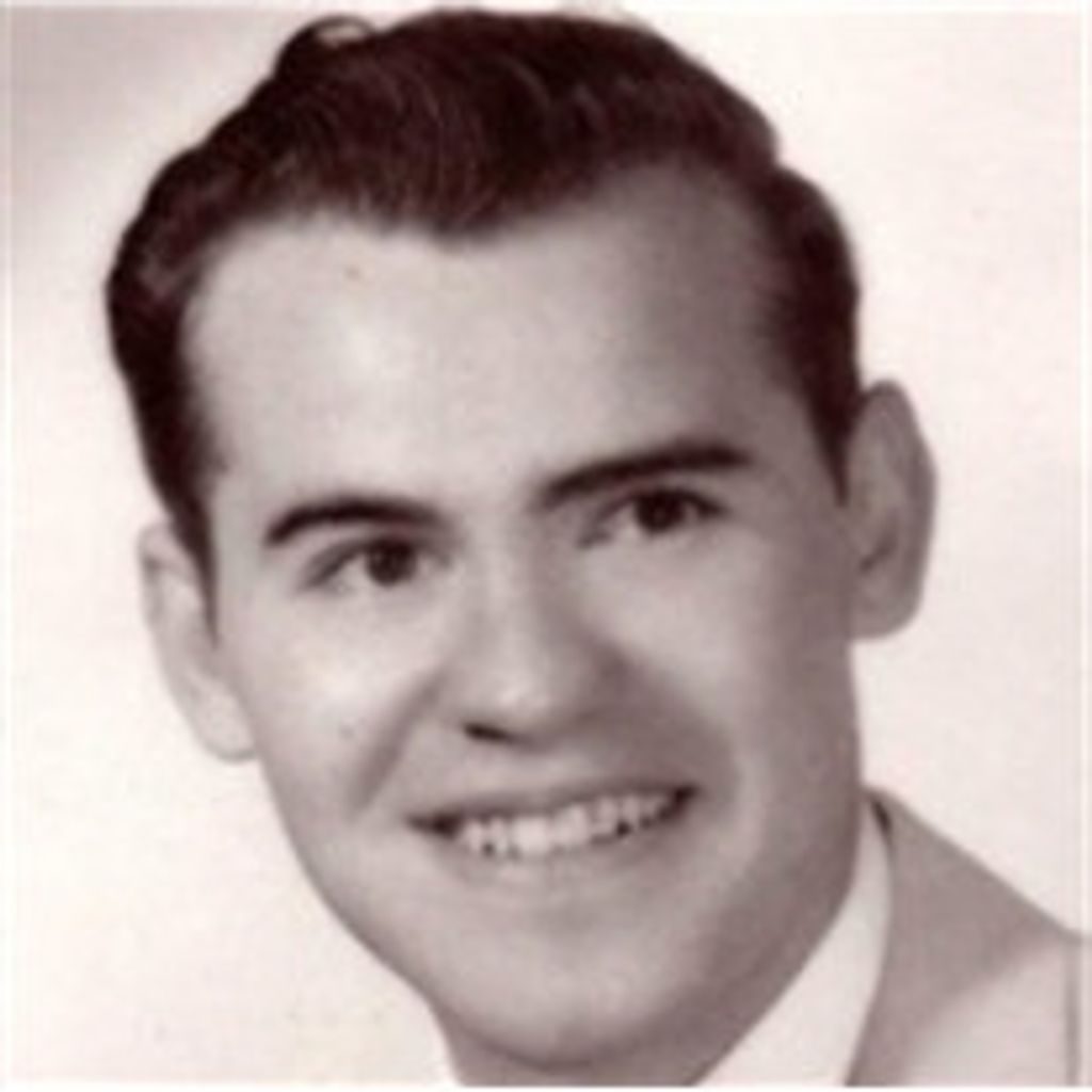 Robert D White