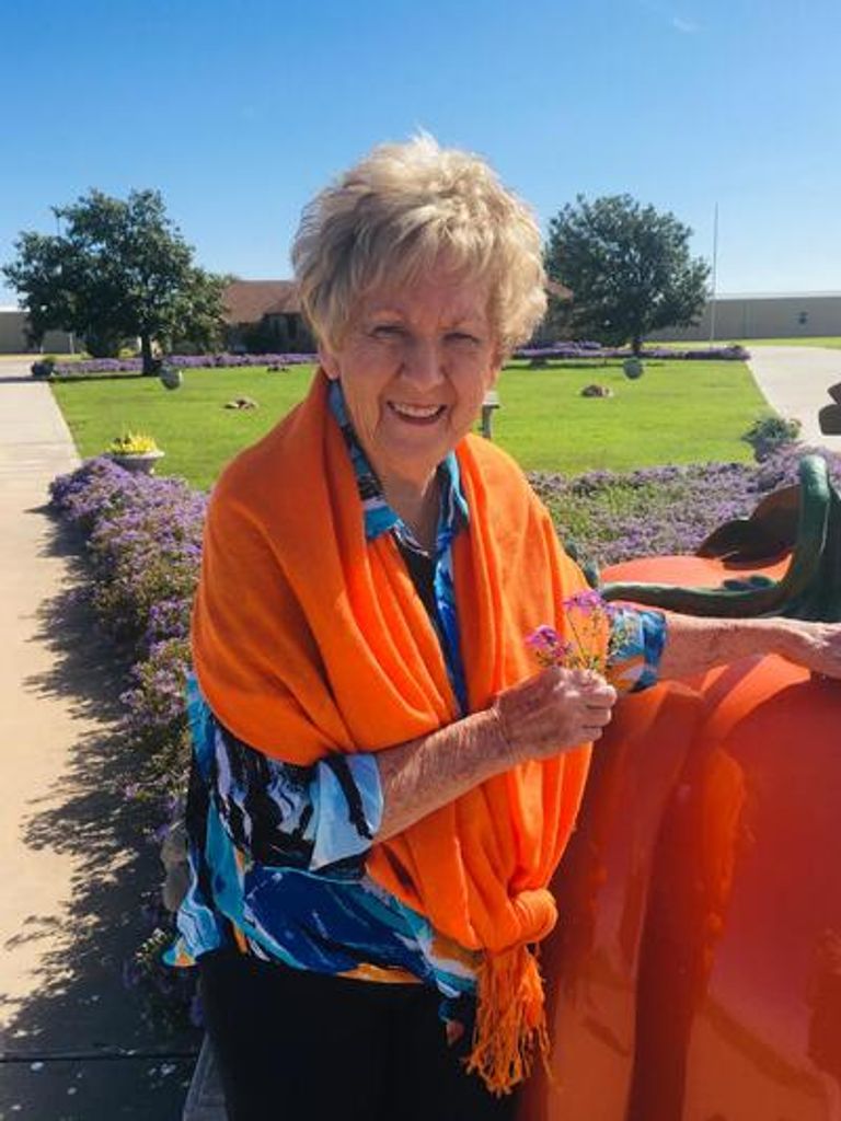 Jodi Thomas Profile Photo