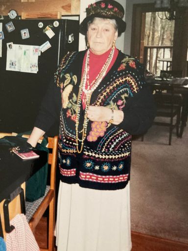 Lorraine Marie (Stee)  Hartwig photo gallery thumbnail 11 of 79