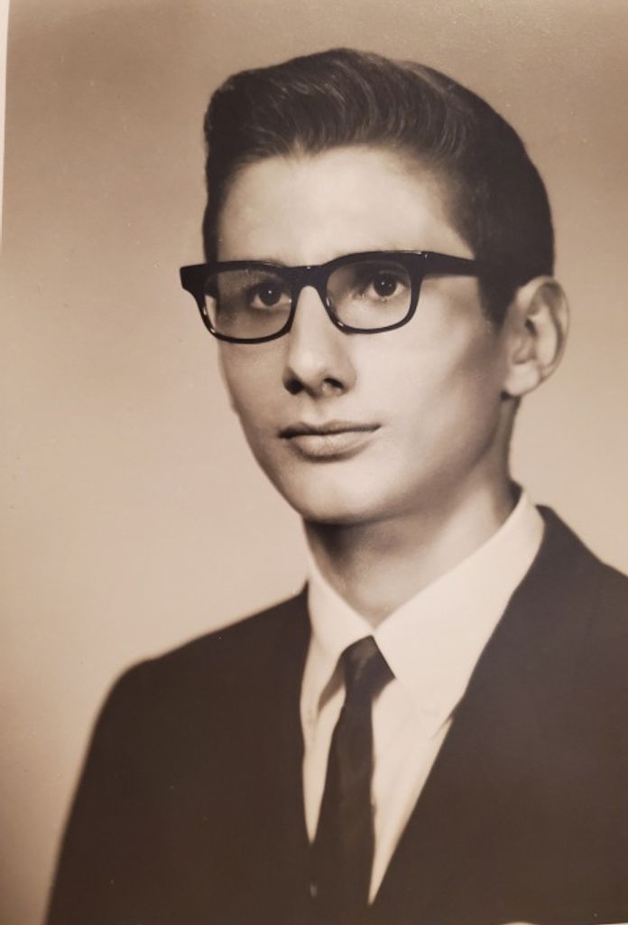 Robert "Robby" Rohloff Profile Photo