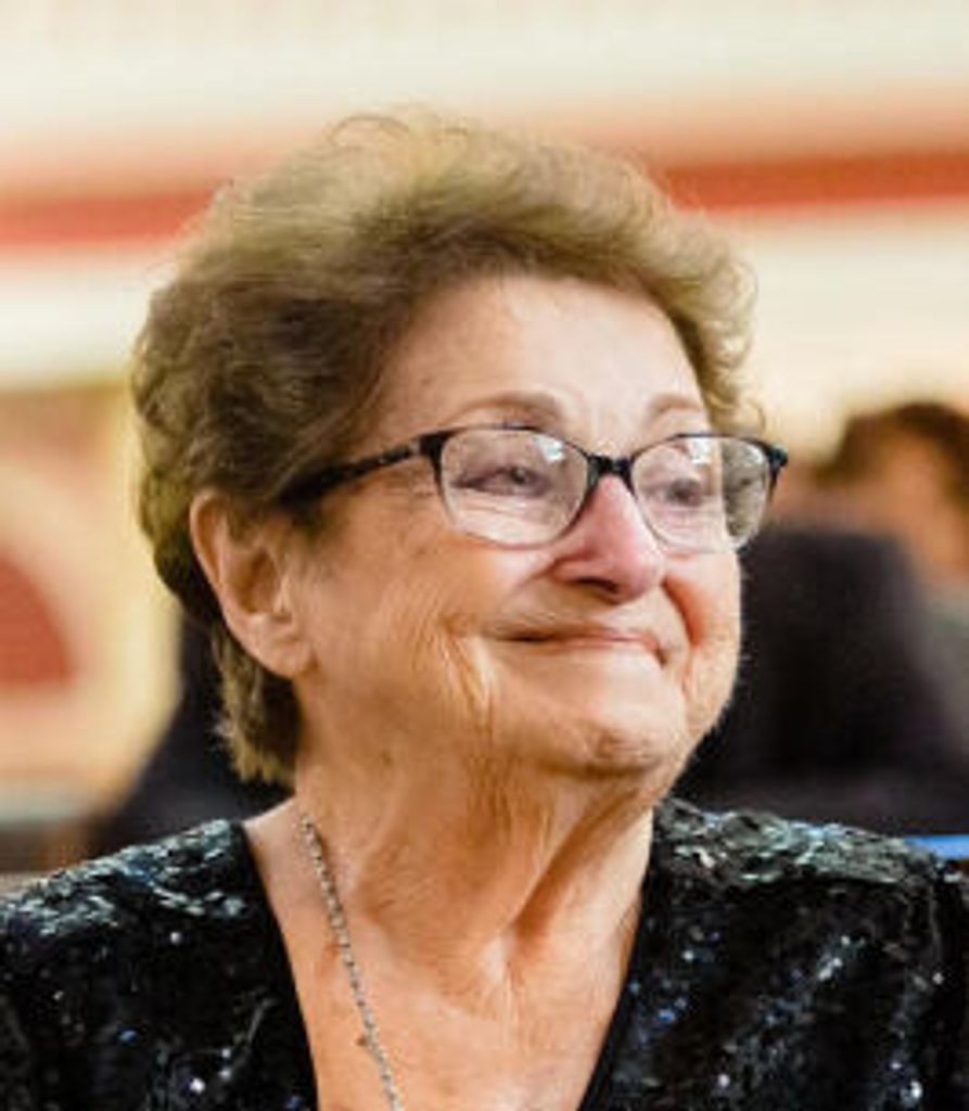 Loretta Romano