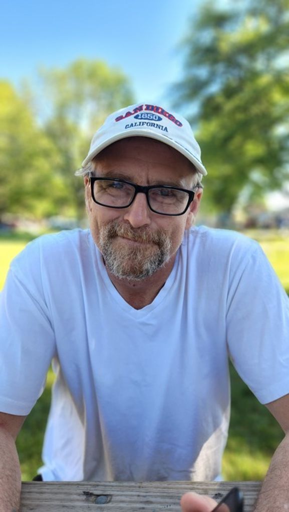 Clinton Jones Profile Photo
