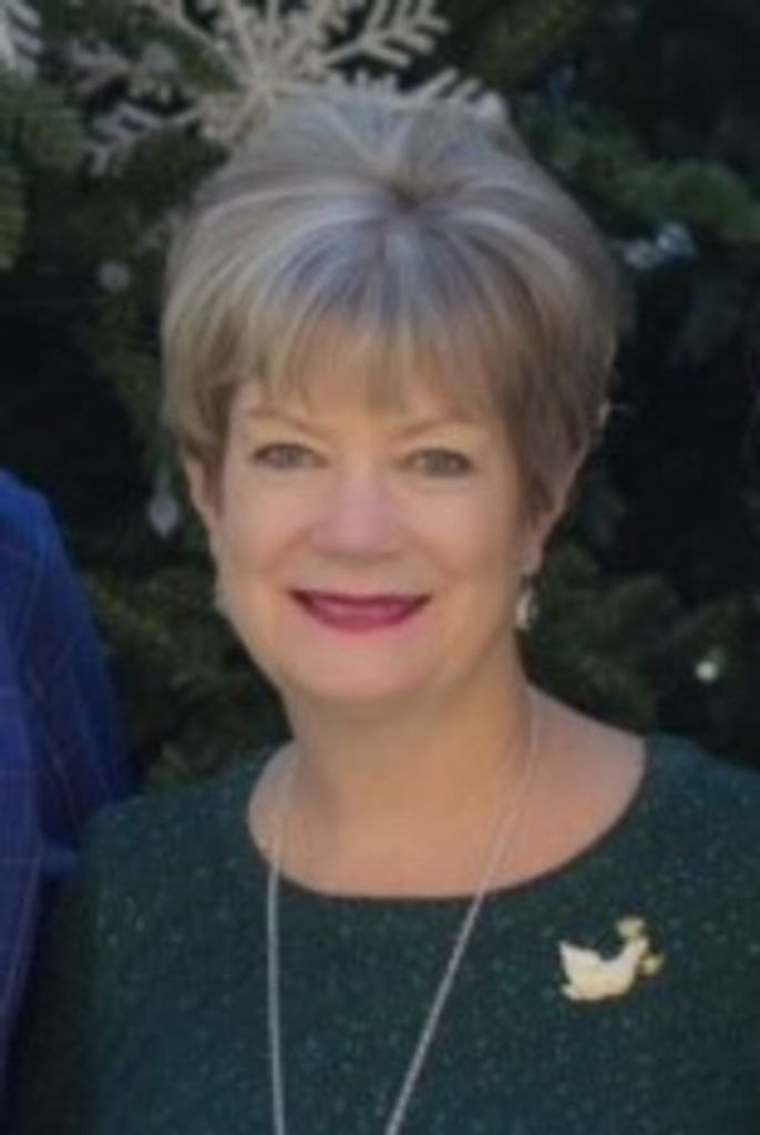 Dawn Lyons Farrugia Profile Photo