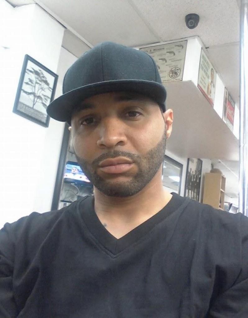 Carlos Ramon Leonard