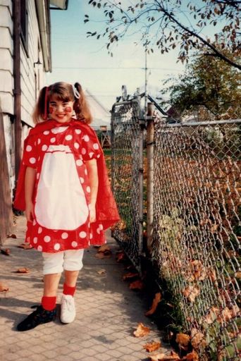 Jeni photo gallery thumbnail 20 of 185