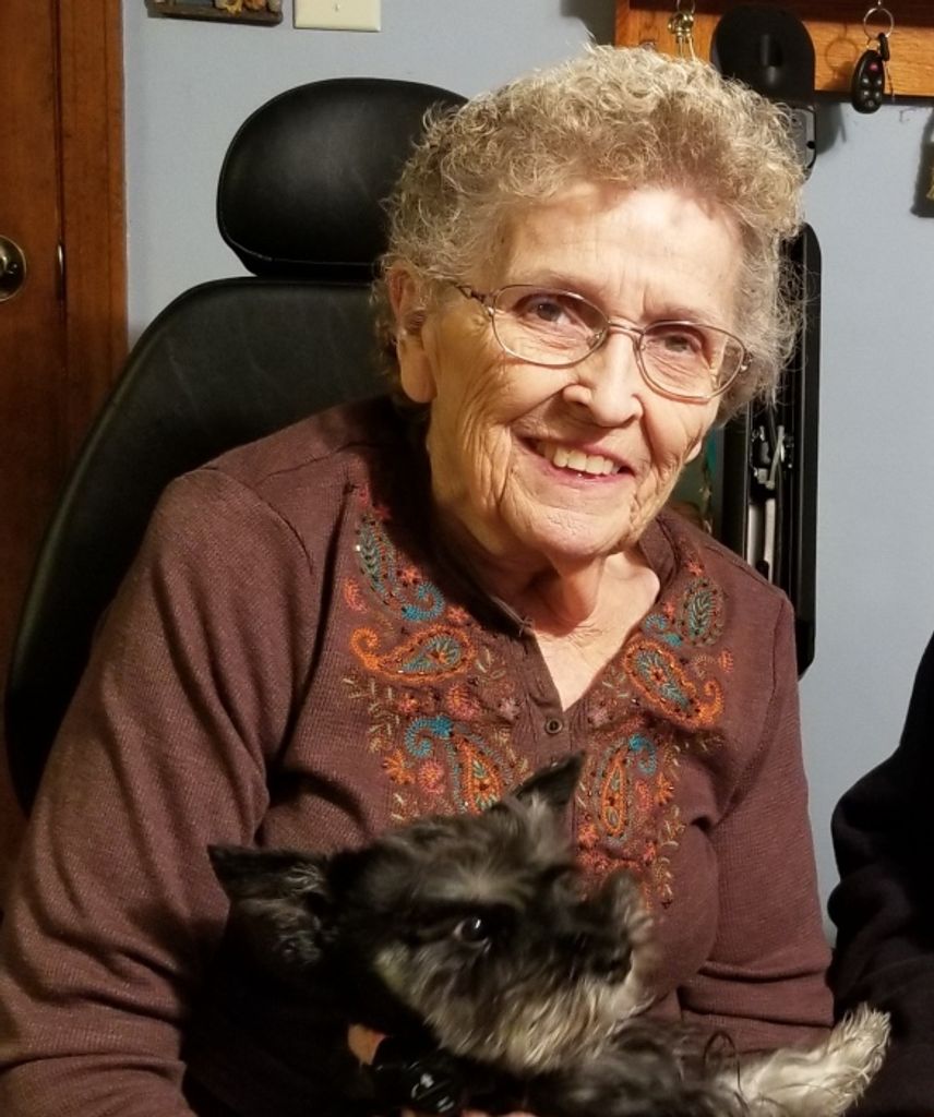 Dorothy Eileen (Jones)  Savoldi