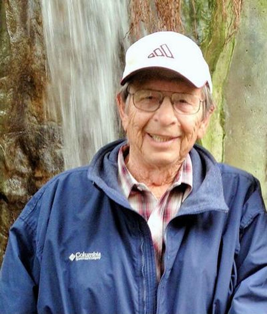 Leon Nicholas Thomas Profile Photo