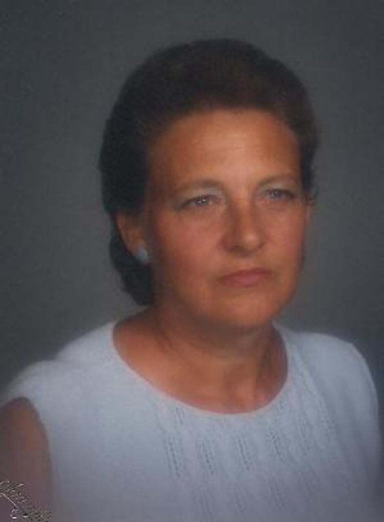 Mrs.    Bonnie B Collard