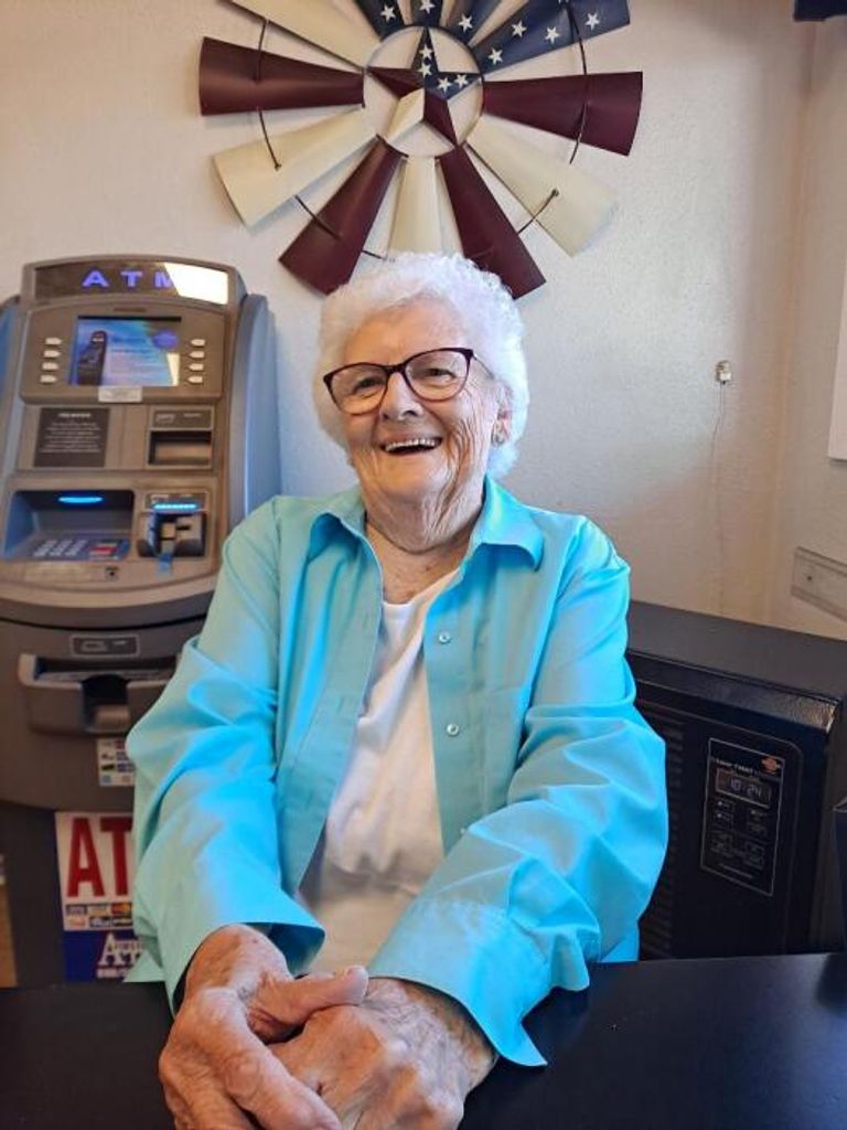 Larraine Myree (Lambert)  Tiller