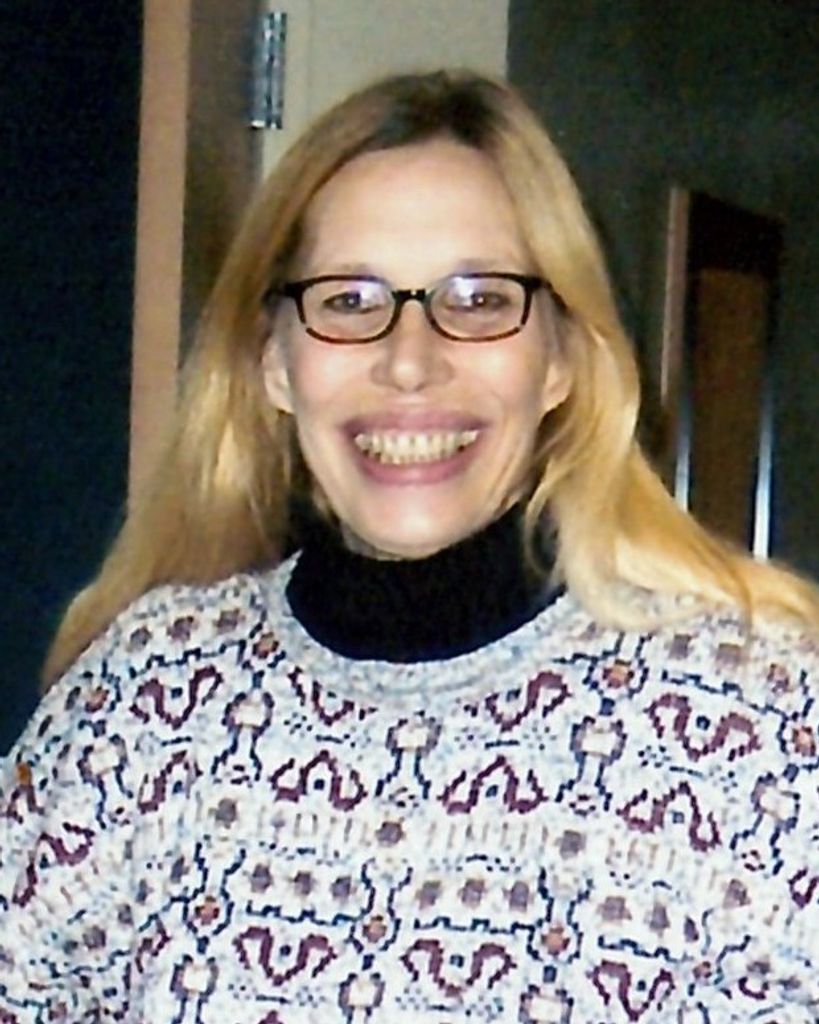 Camille Elinor Weiss Profile Photo