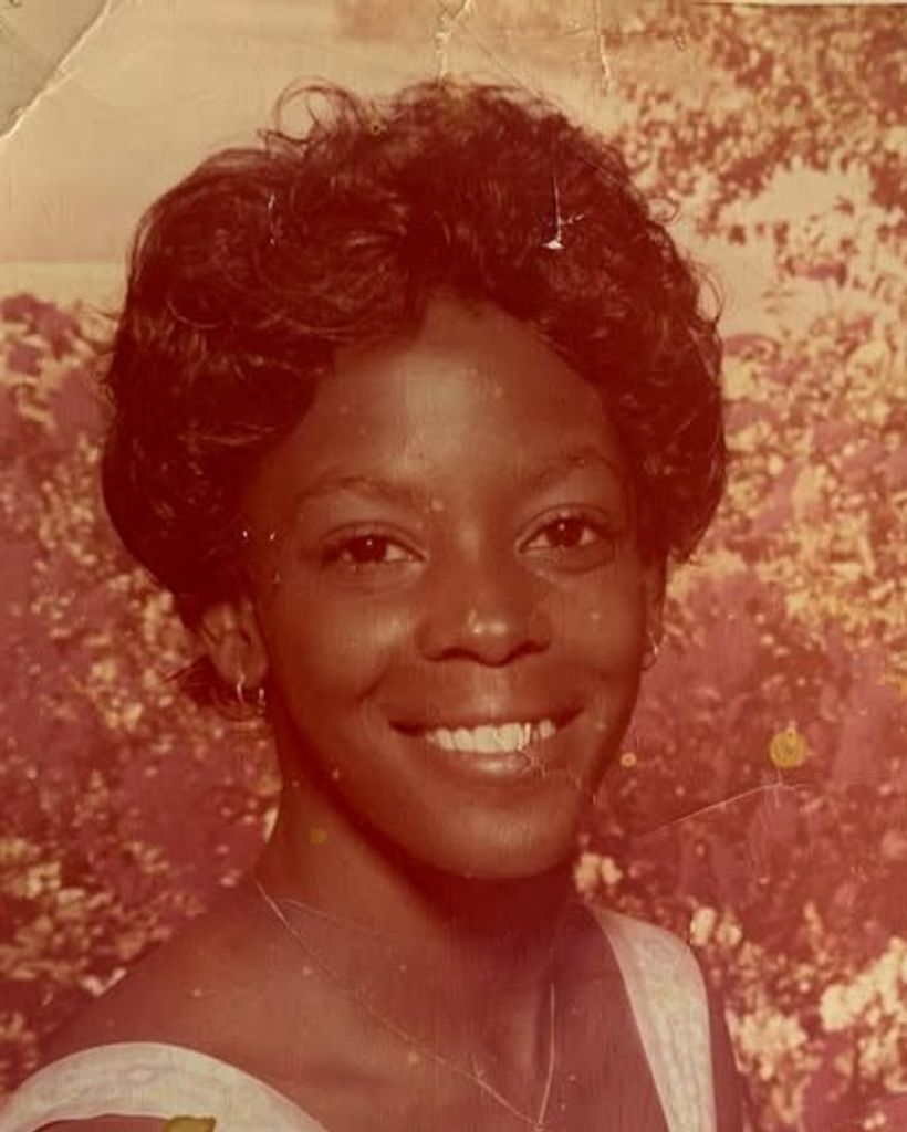 Sandra "Niecey" Walker Profile Photo