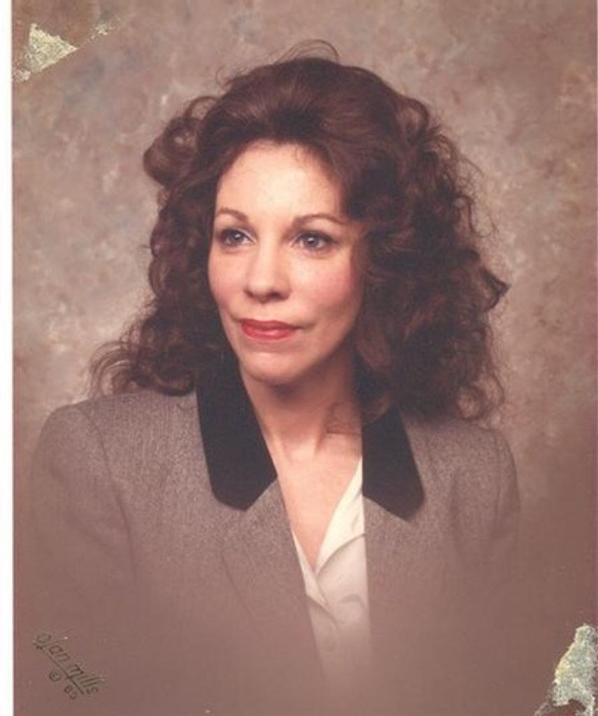 Virginia Lee Calderon