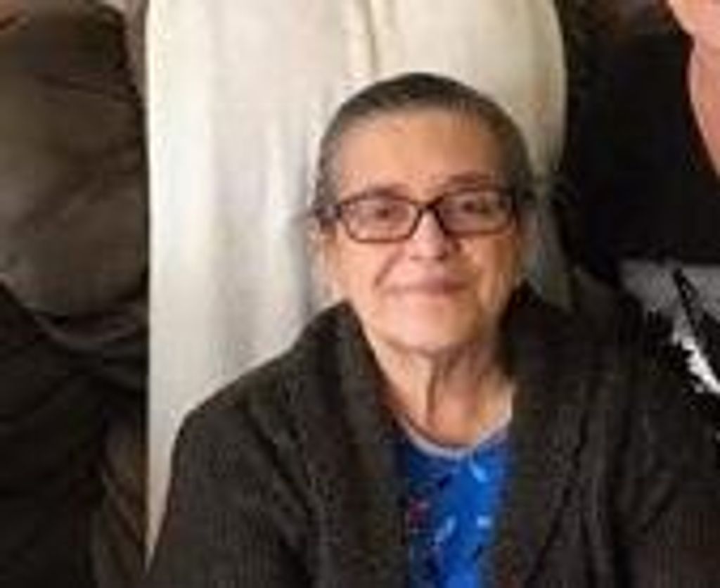 Mary J (Holzer) Roberts Profile Photo