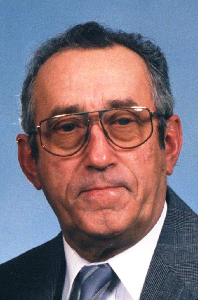 Robert W Mader Profile Photo