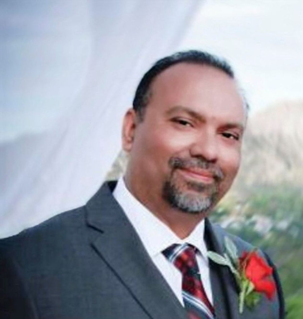 Edward Peña Profile Photo