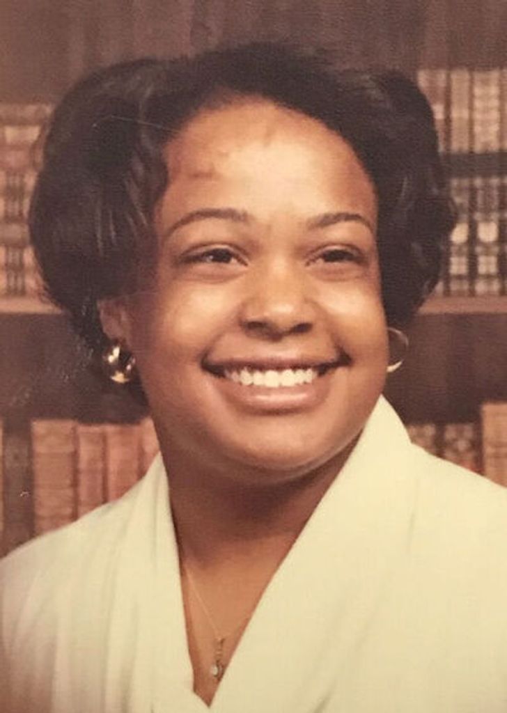 Ms Diana Louise Hogans Profile Photo