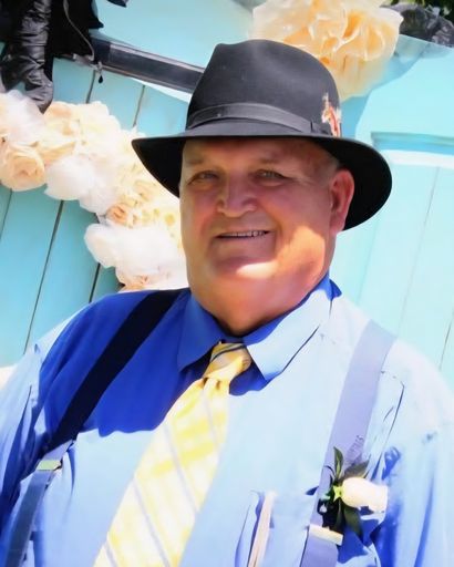 Lowell V Henrie Jr.'s obituary image