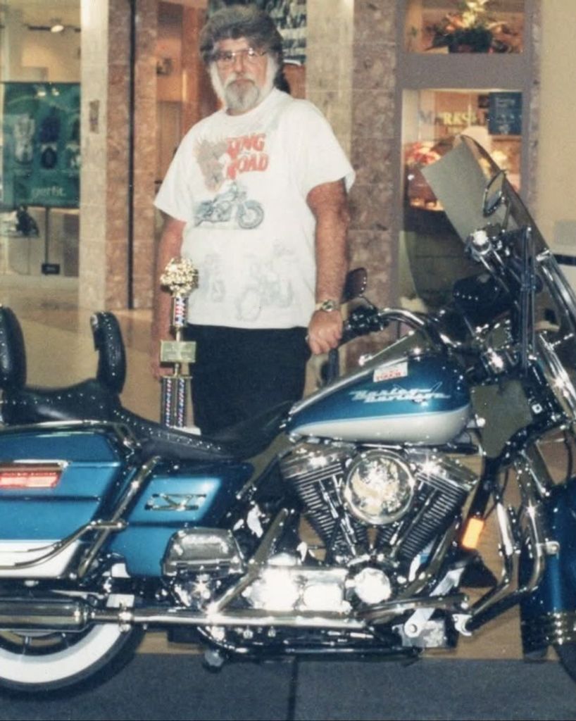 Peter "Pete" Louis Santi Profile Photo