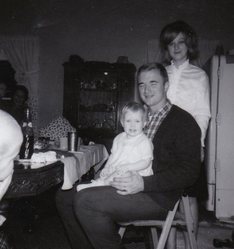 Carolyn J. (Bergstrom)  Bohl photo gallery thumbnail 99 of 133