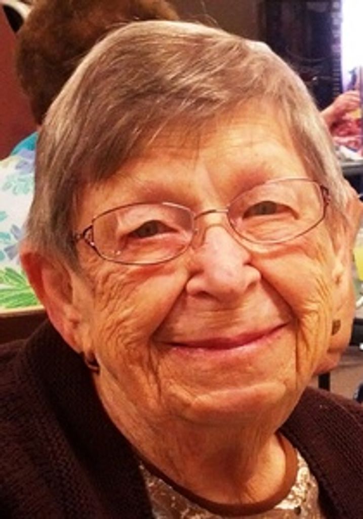 Helen Bernice "Bee" Kirby