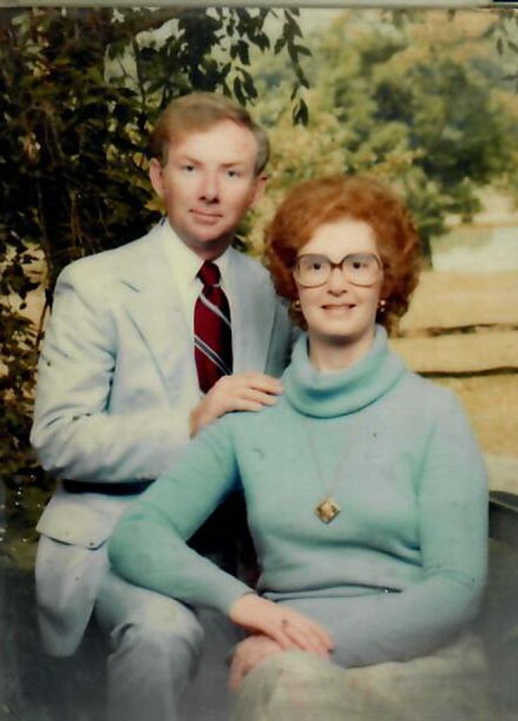 Lorie Louise (Davis)  Coy
