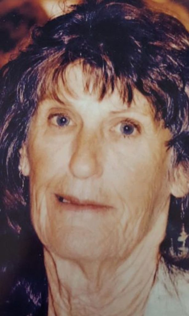 Wanda Lee Bennett (Holt)