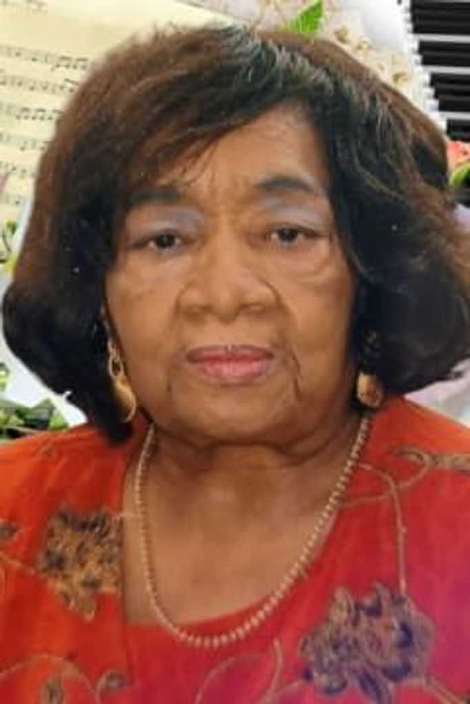 Nina Cates Profile Photo