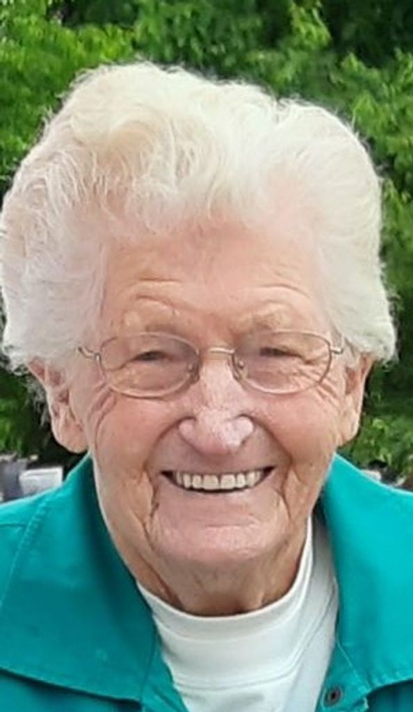 Tressie "Lena, Granny" Blinkiewicz Profile Photo