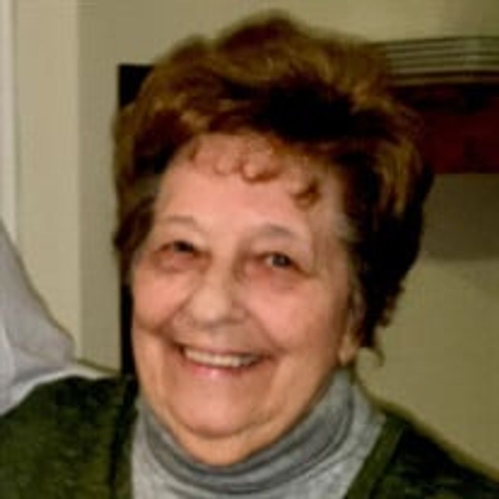 Lois Calhoun