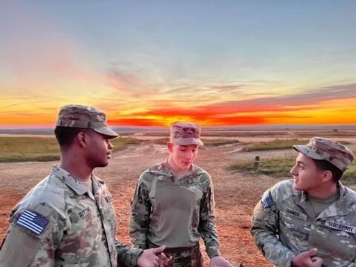 Spc Jarrett Nicholas Kotalik photo gallery thumbnail 87 of 270