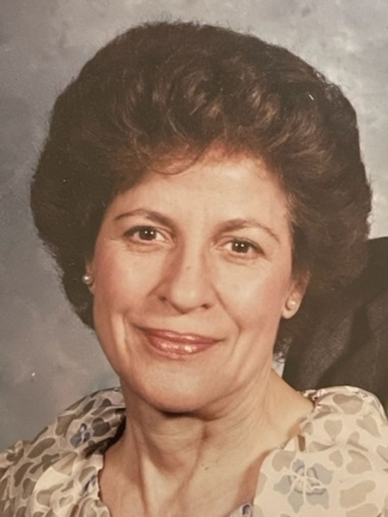 Alexandra Mina Marken Profile Photo