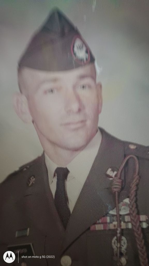 Charles Eugene Carpenter Profile Photo