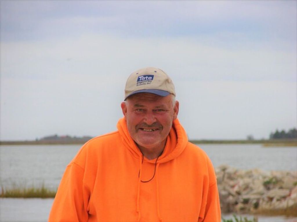 Felton Douglas "Doug" Swift