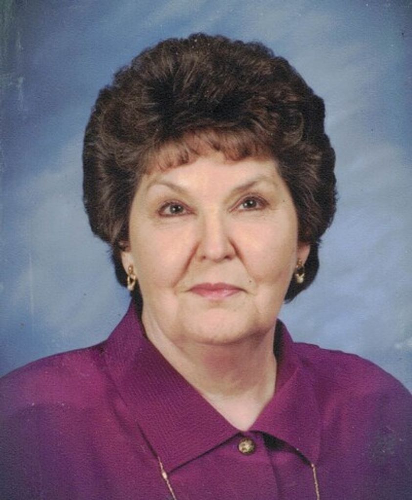 Savanna "Sue" Bricker Profile Photo