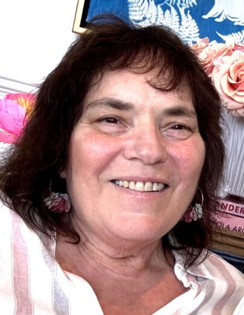 Donna (Lach)  Schutz Profile Photo