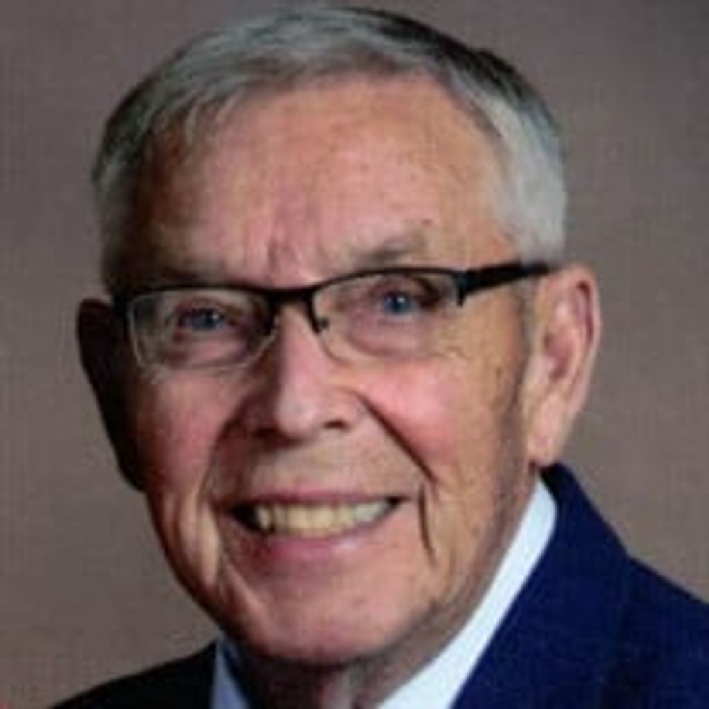 Richard R Munson