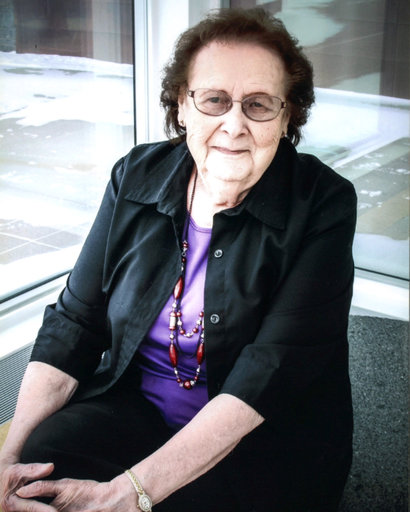 Leona Beckerdite's obituary image