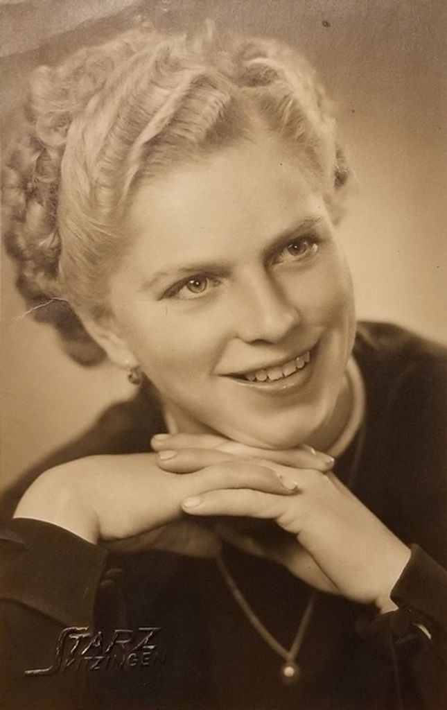 Elizabeth Adleheide Stroer-Martell Profile Photo