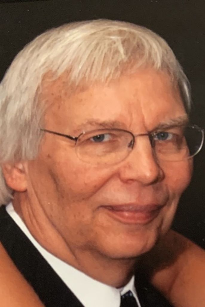 Lowell J. Schnitkey Profile Photo