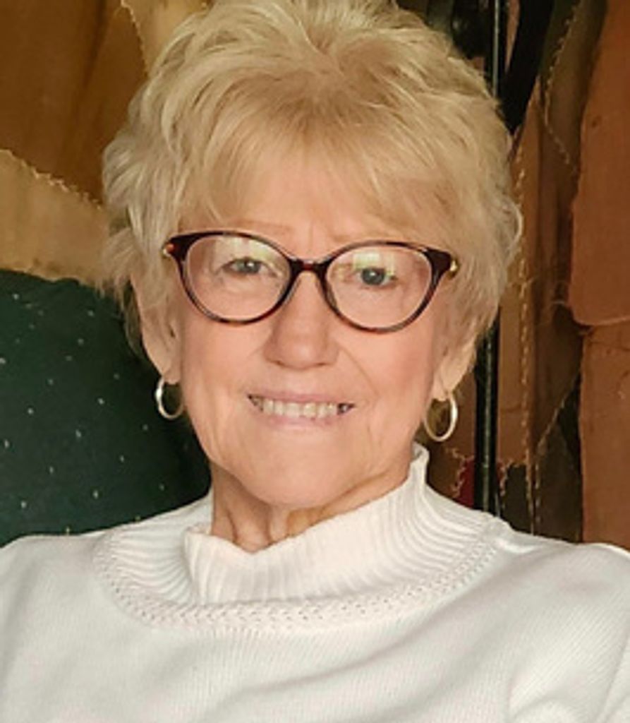 Lynn Johnson Profile Photo