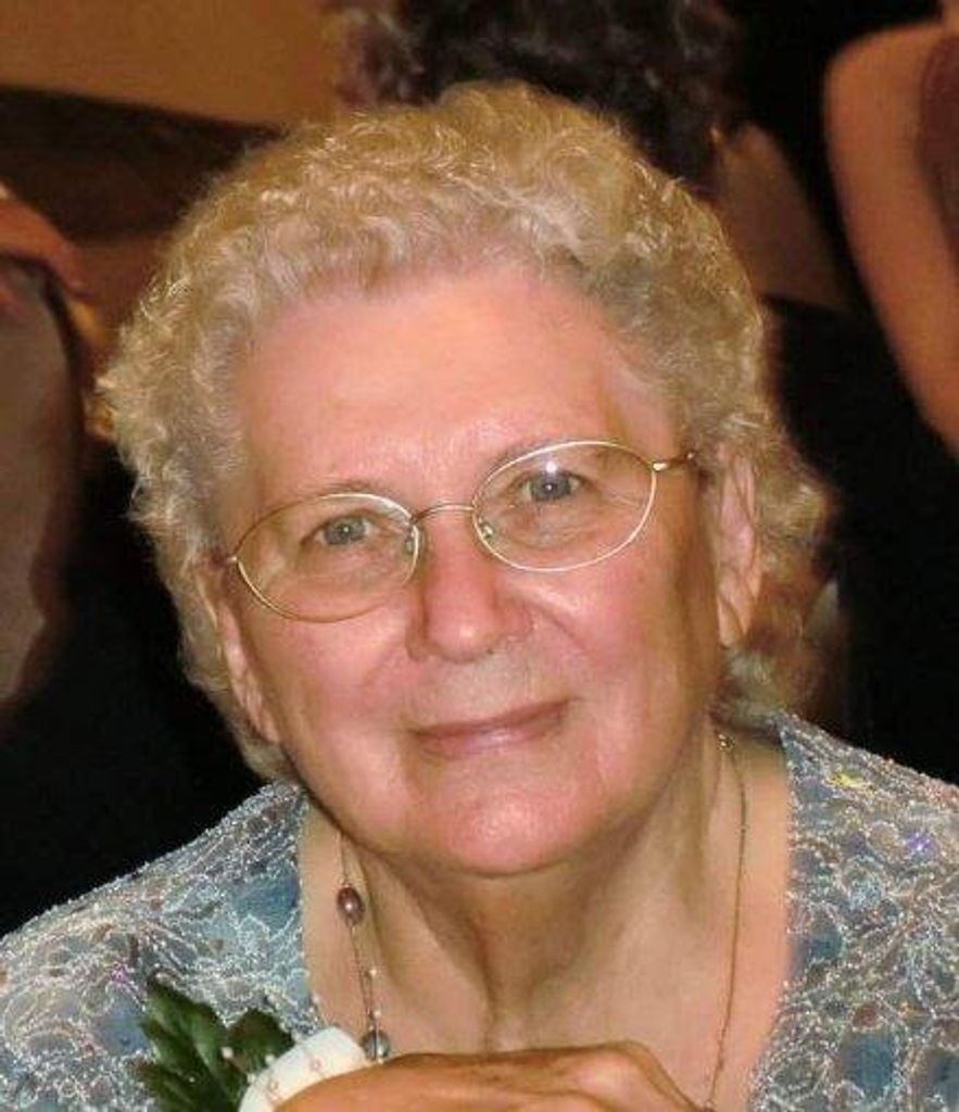 Carol L. (Hutchins)  Dziuba
